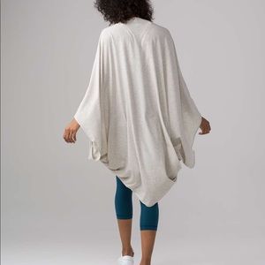Lululemon Athletica Infinity Scarf Kimono Shaw